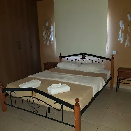 Paliolinos Apartment